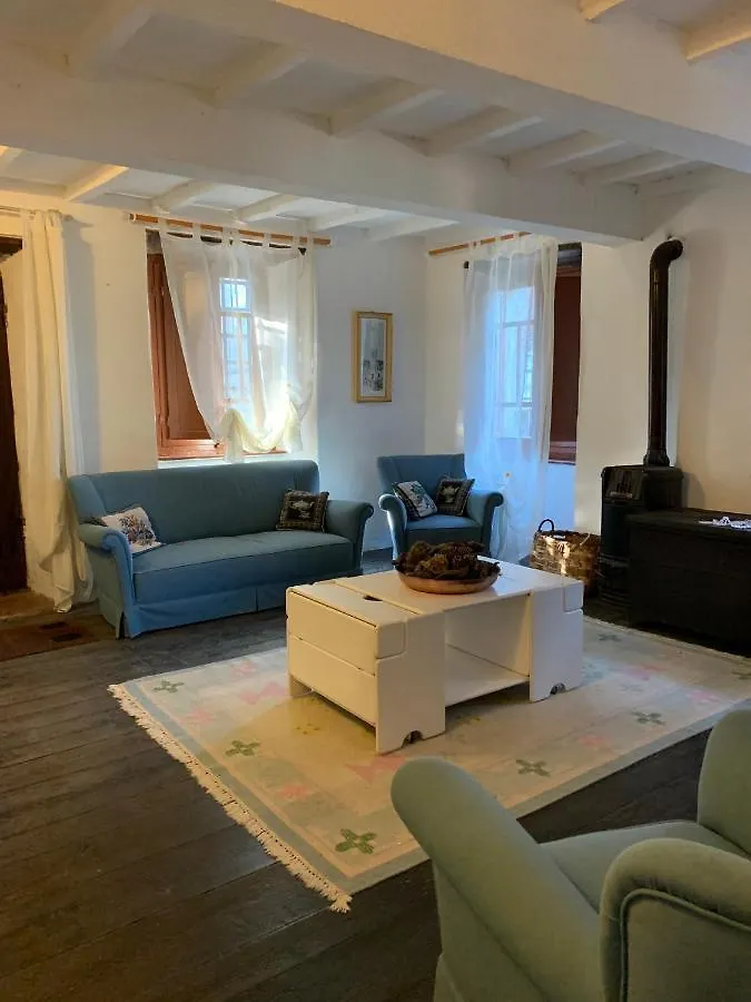 Casa Delle Gioie Hotel Trassilico Affittacamere